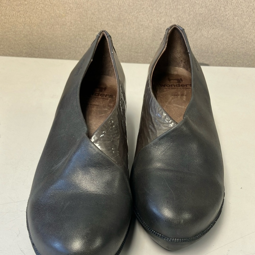 Women's Black Leather Shoes